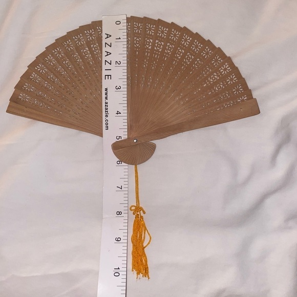 CHINESE FLOWER BAMBOO FOLDING HAND FAN + BOX + YELLOW TASSEL - Picture 3 of 14